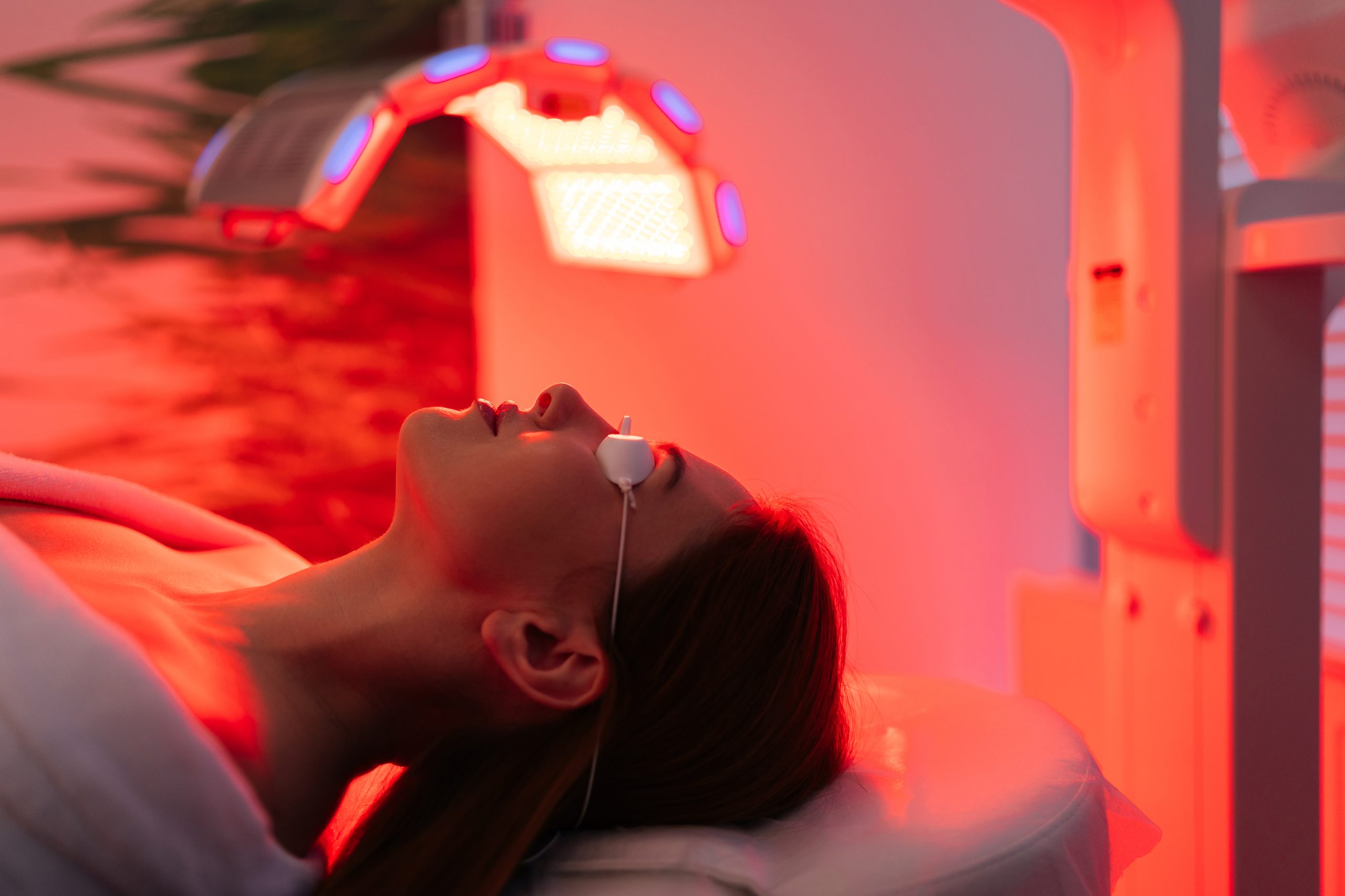 How Does Red Light Therapy Support Weight Loss?