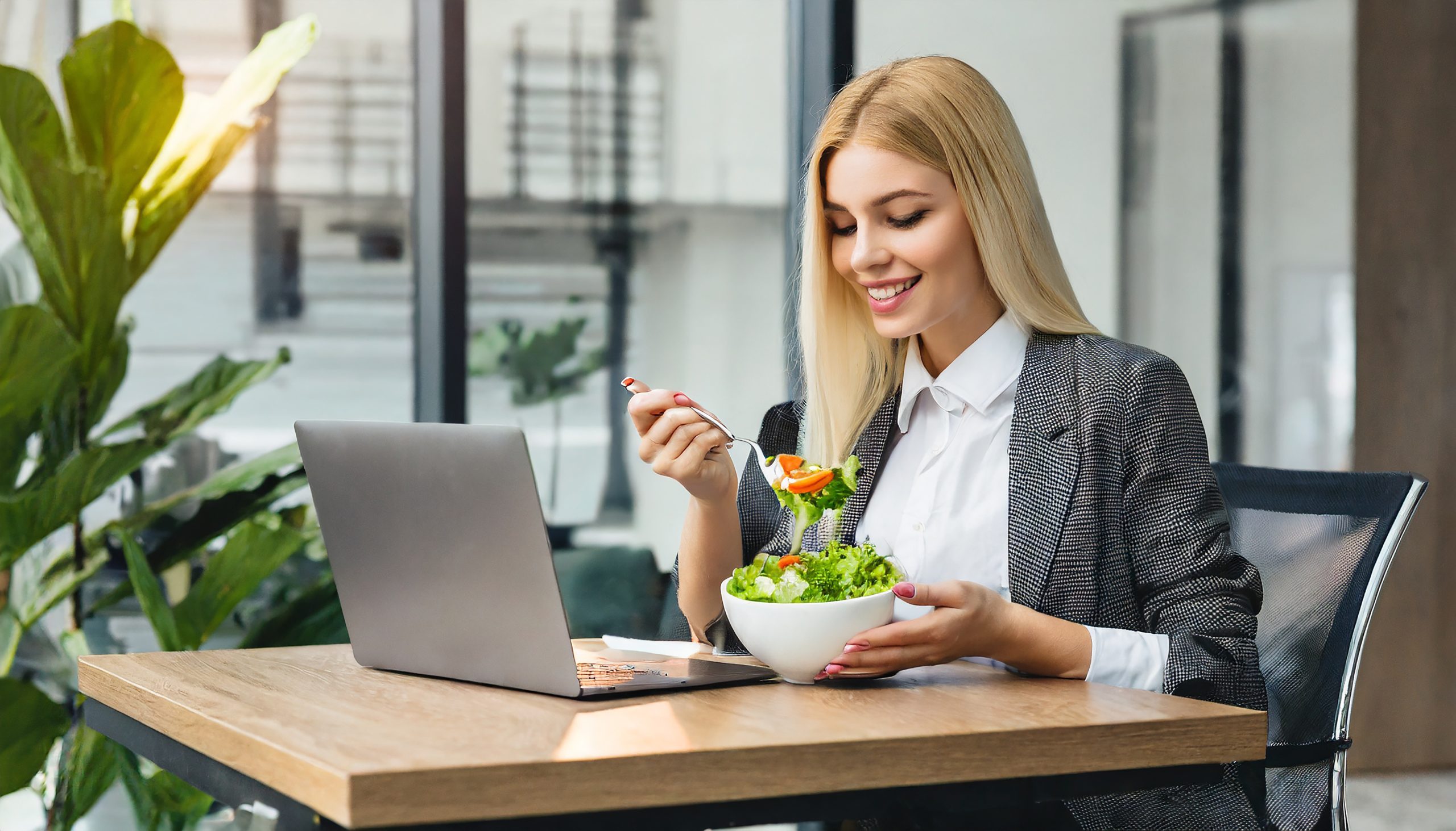 Why Is Lunch Important for Weight Loss?